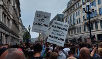 Freedom to Dance: Protestors rave against COVID restrictions in London