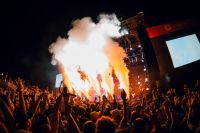 Thousands attend non-socially distanced NYE parties in New Zealand