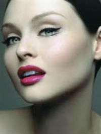 Sophie Ellis Bextor to support Erasure on Forest Tour 