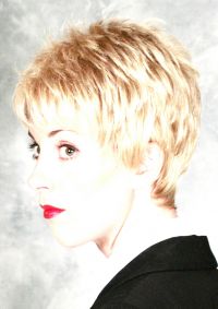ANNIE LENNOX | opening the Sunday line-up