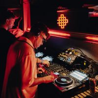 Richy Ahmed brings FOUR THIRTY TWO to Barcelona this weekend 