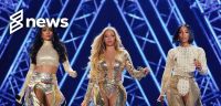 Beyoncé reunites with Destiny's Child at final tour show