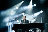 Lionel Richie the first name on Glastonbury Line up