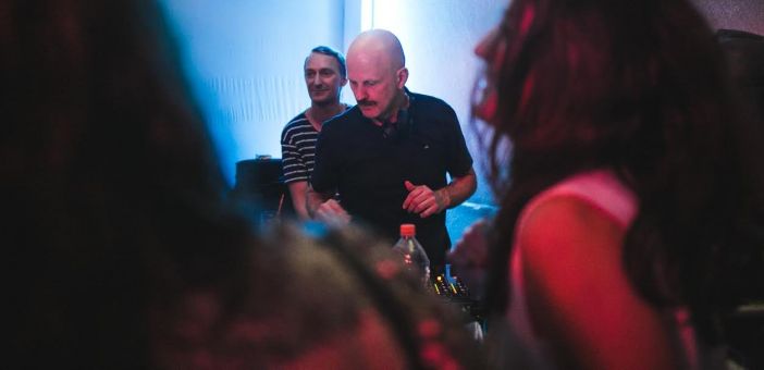Skiddle Mix 085 - Dicky Trisco & Pete Herbert (Disco Deviance)
