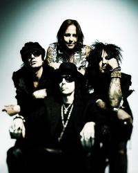 Motley Crue RETURN!  2005 Tour DATES!