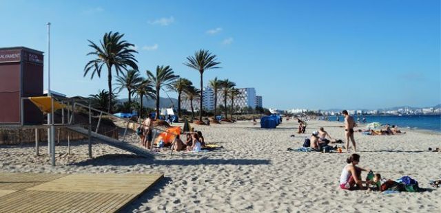 Ibiza Beach Guide: Playa D'’en Bossa