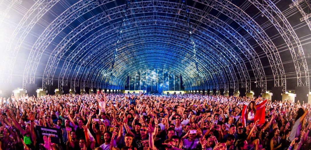 Win Steel Yard tickets for Dimitri Vegas & Like Mike